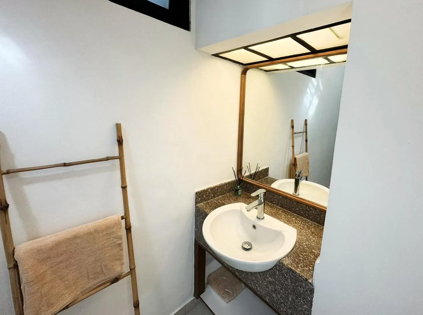 White Harsita Villa Seminyak - Managed By Harsita Villa Management
