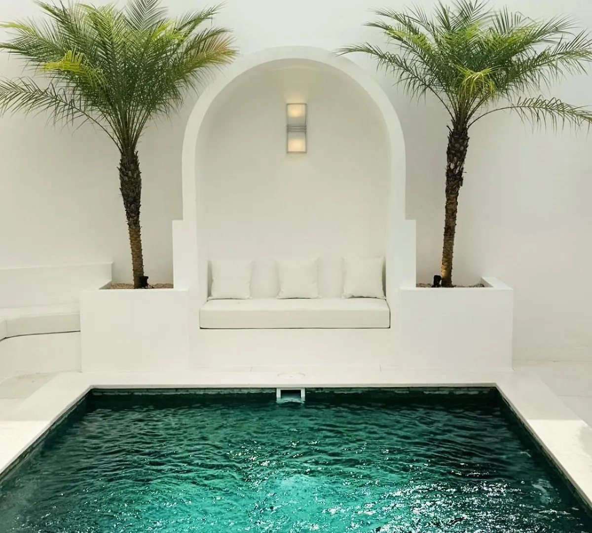 White Harsita Villa Seminyak - Managed By Harsita Villa Management 0*,