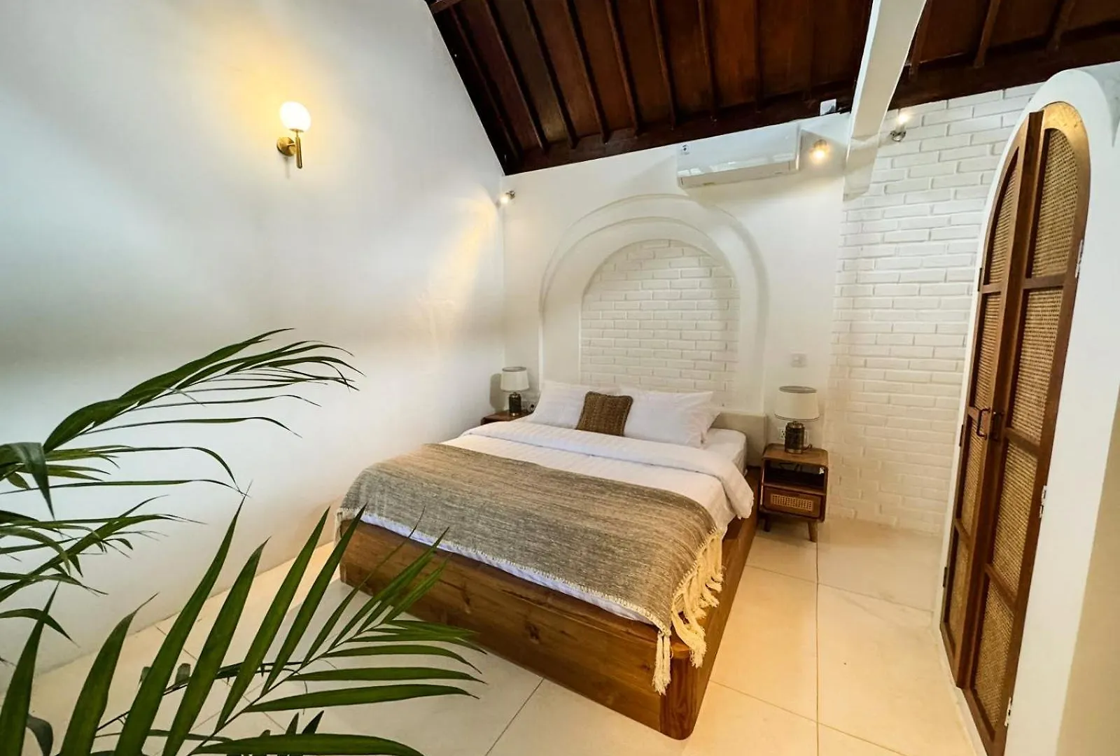 White Harsita Villa Seminyak - Managed By Harsita Villa Management